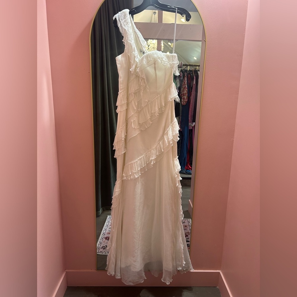 AMUR White One-Shoulder Ruffle Dress - Picture 2 of 5